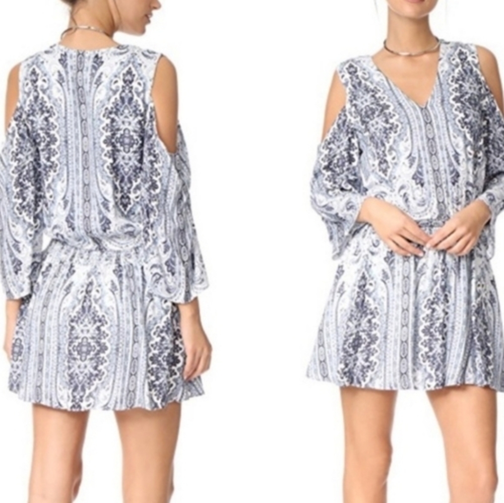 Alice + Olivia White and Navy Paisley Cold-Shoulder Mini Dress